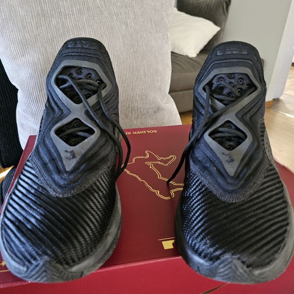 Nike LeBron - Picture 4 of 5